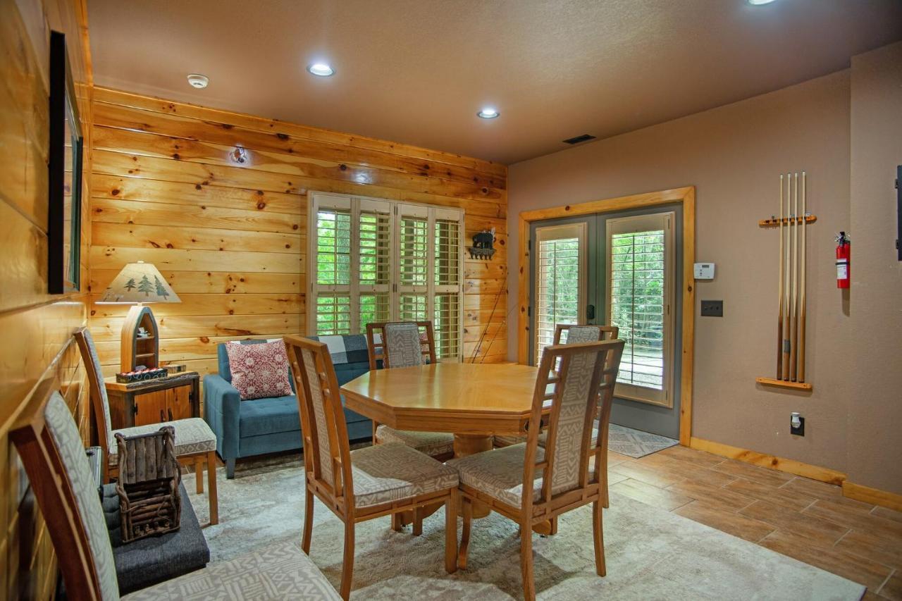 Butler Iron Mountain Lodge - Beautiful Cabin With Forest & Mountain Views! מראה חיצוני תמונה