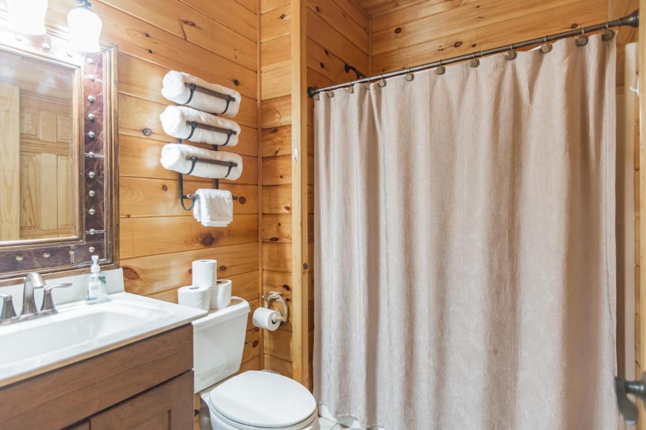 Butler Iron Mountain Lodge - Beautiful Cabin With Forest & Mountain Views! מראה חיצוני תמונה