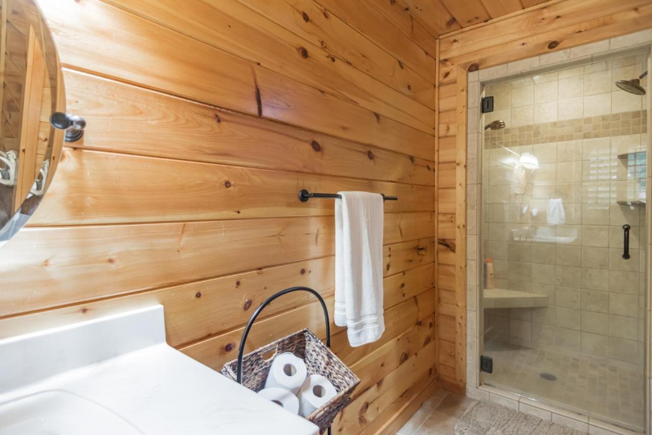 Butler Iron Mountain Lodge - Beautiful Cabin With Forest & Mountain Views! מראה חיצוני תמונה